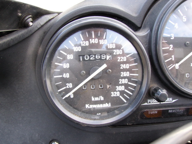 Купить мотоцикл Kawasaki ZZ-R1100-1 1990 фото 18